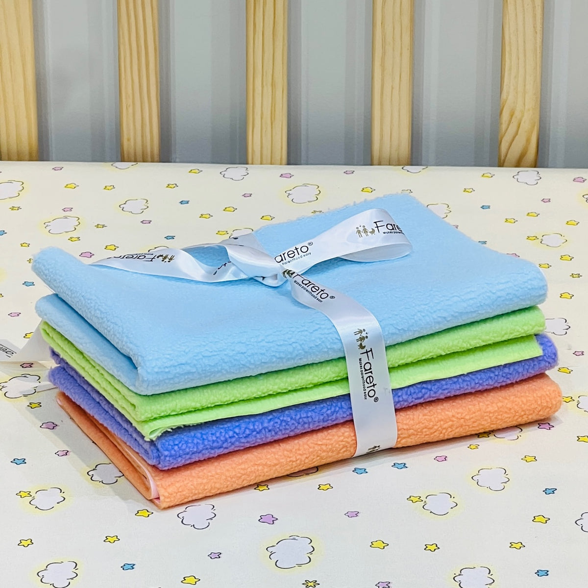 Fareto New Born Baby 100 Waterproof Dry sheets Pack of 4 64cm 50cm FaretoBaby