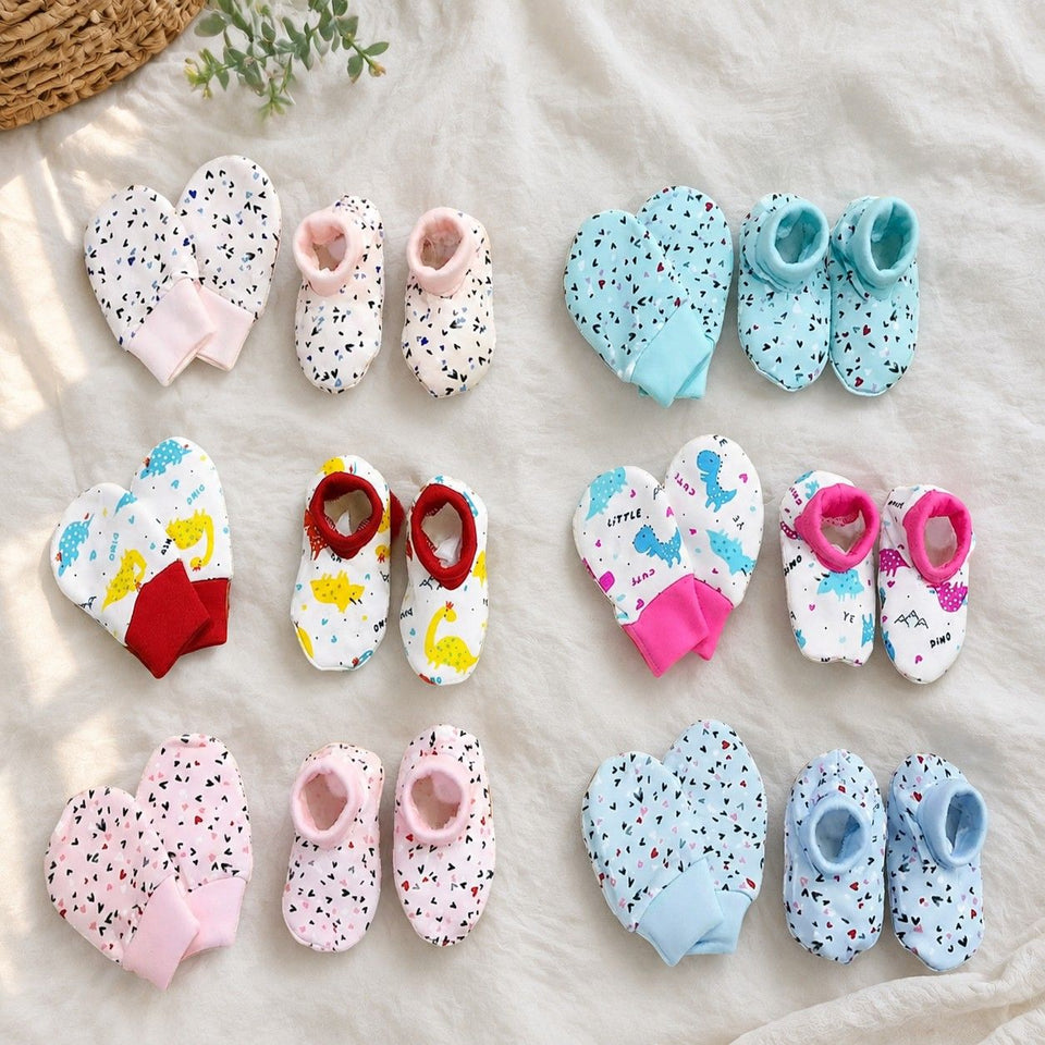 Fareto New Born Baby 6 Pairs of Mittens & 6 Pairs of Socks(Total Items:12)(0-3 Months)(F49)