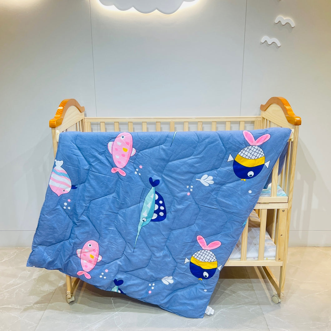 FARETO BABY & KIDS REVERSIBLE SUPER SOFT BLANKET COMFORTER (SIZE:136CM*118CM)(0-8 YEARS)(FISH COMFORTER)