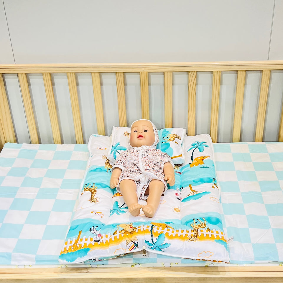 Fareto New Born Baby Mattress with Net & Sleeping Bag(0- 4Months)(ziffi)