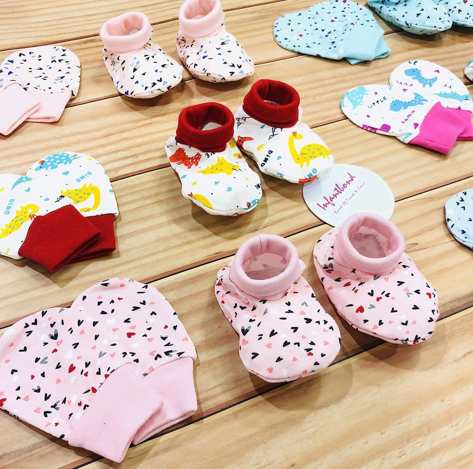 Fareto New Born Baby 6 Pairs of Mittens & 6 Pairs of Socks(Total Items:12)(0-3 Months)