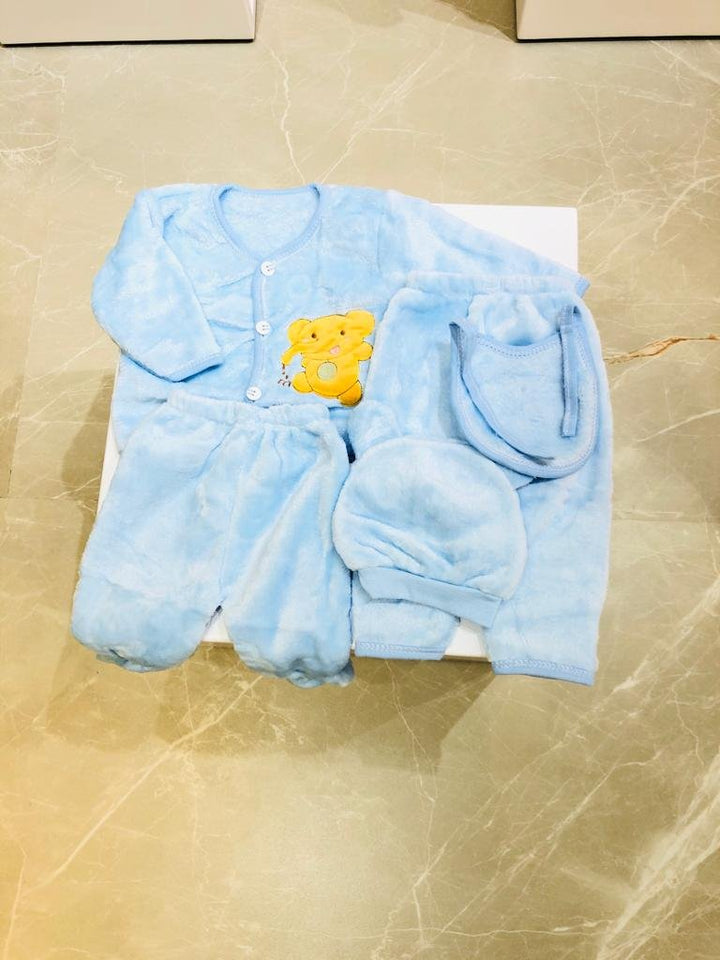Fareto New Born Baby Winter Wear Clothing Set Pack Of 15(0-3 Months)(Colors May Vary)